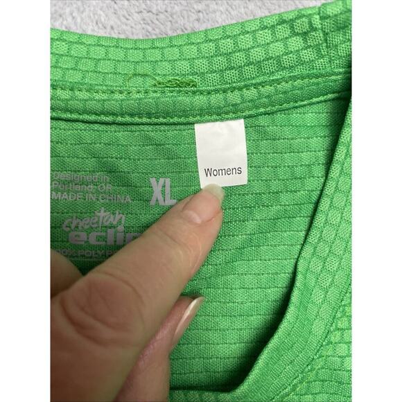 Sacramento Shamrock 5-10K Running Shirt Womens L Green‎ Leslie Jordan 2024 - Picture 4 of 8